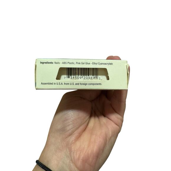 Broadway Fashion Diva Refined Divine Style Nails #20989 Spark BABN12 Artificial - Picture 3 of 5